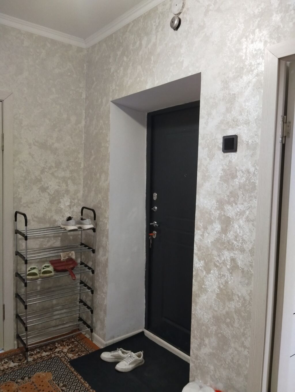3 комнаты, 60 м², Индивидуалка, 2 этаж, Свежий ремонт: фото 1