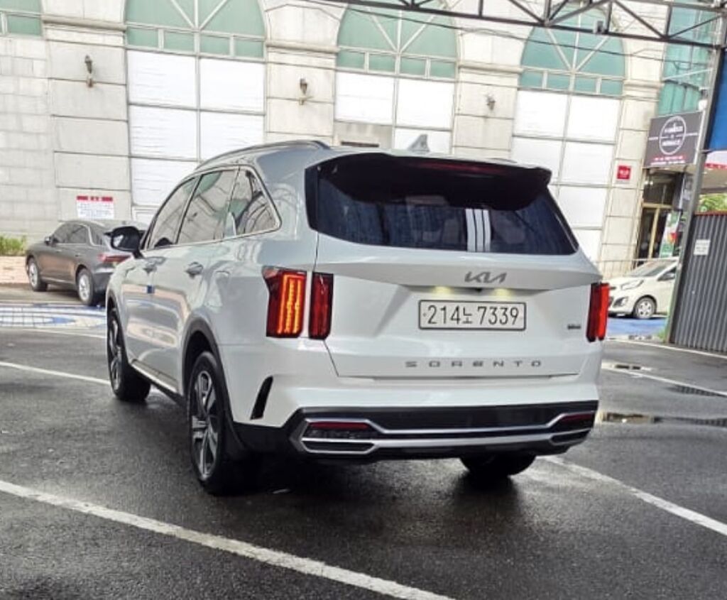 Kia Sorento: 2022 г., 1.6 л, Автомат, Гибрид, Кроссовер: фото 4