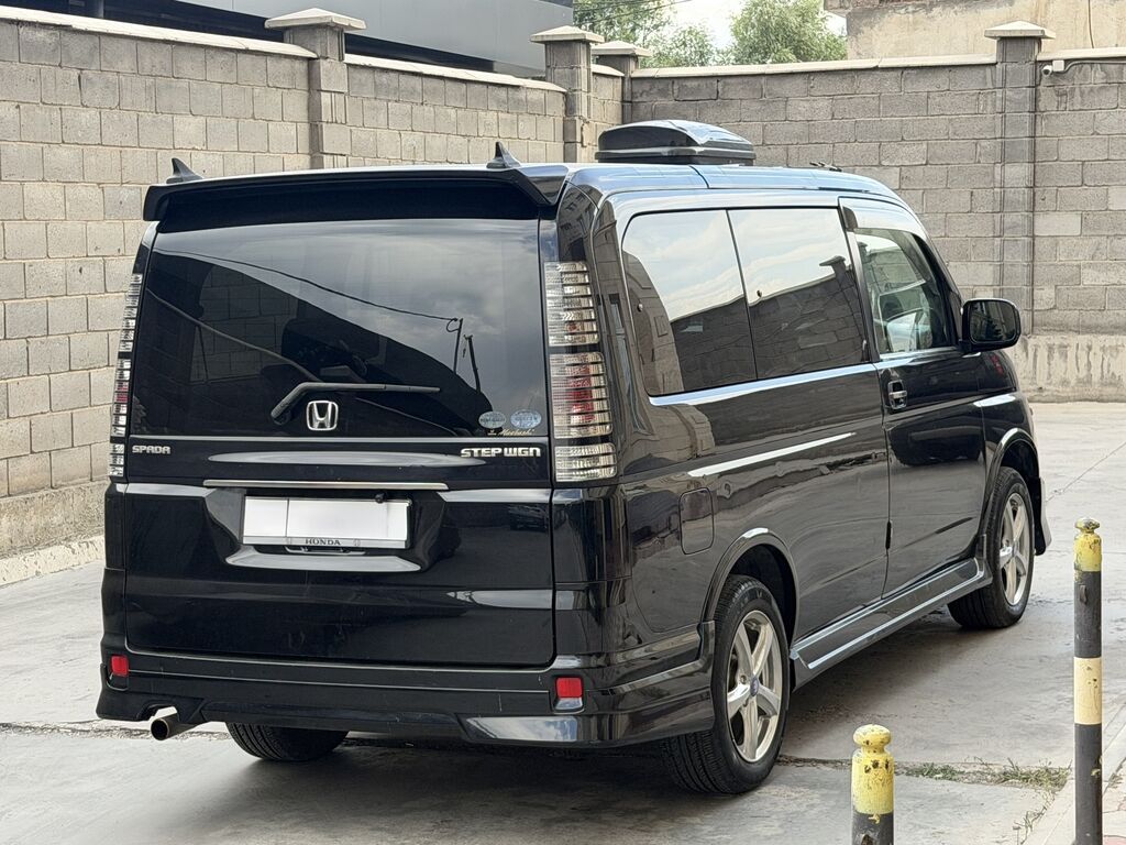Honda Stepwgn: 2003 г., 2 л, Автомат, Бензин, Минивэн: фото 4