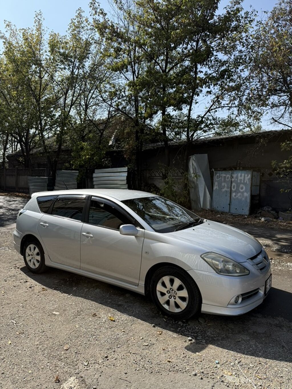 Toyota Caldina: 2005 г., 1.8 л, Автомат, Бензин, Универсал: фото 1