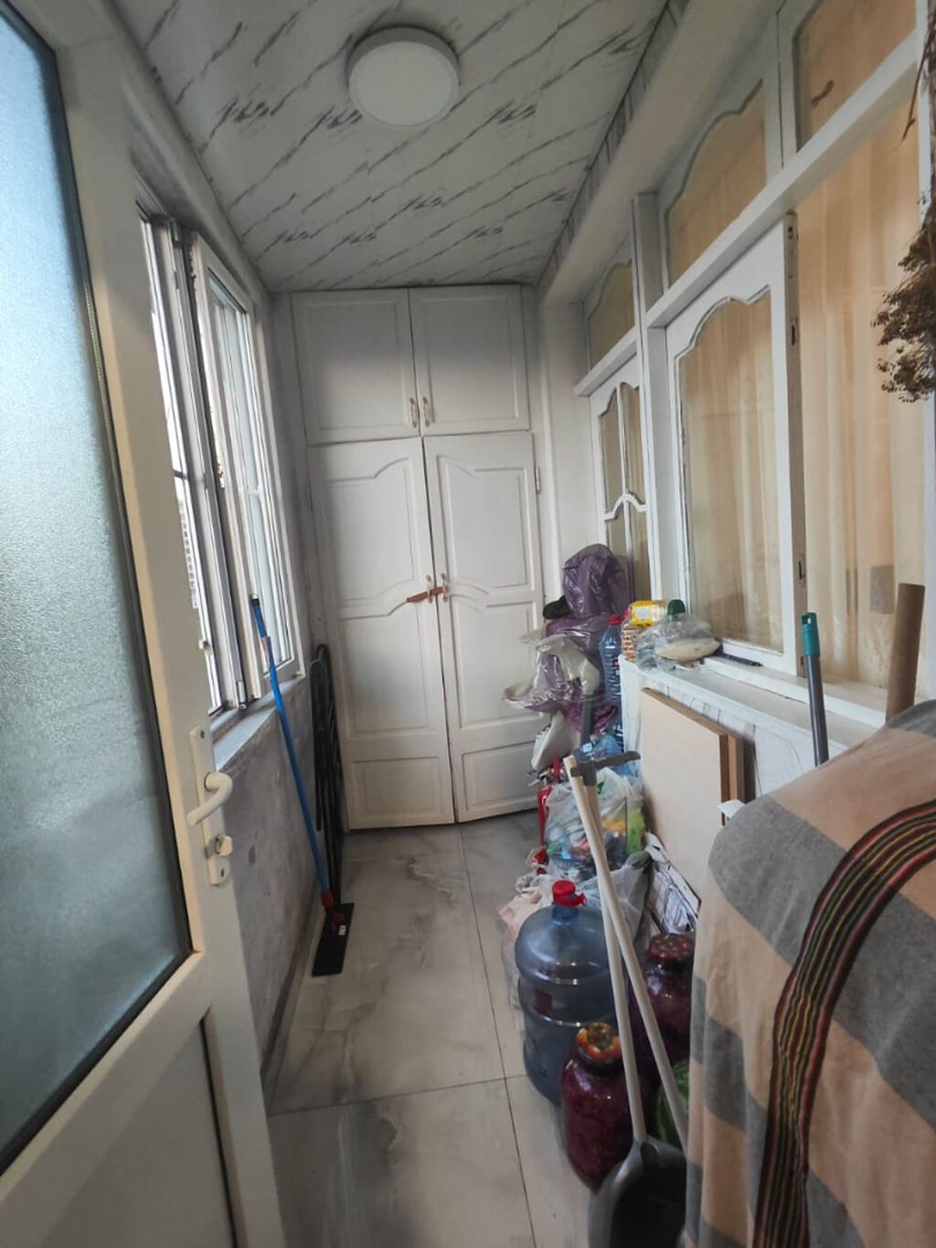 Bakı, Bakıxanov qəs., 4 otaqlı, Köhnə tikili, 83 kv. m