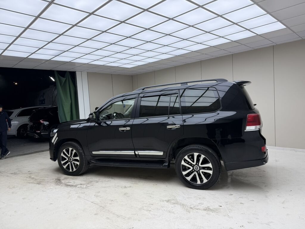 Toyota Land Cruiser: 2012 г., 4.5 л, Автомат, Бензин, Внедорожник: фото 5