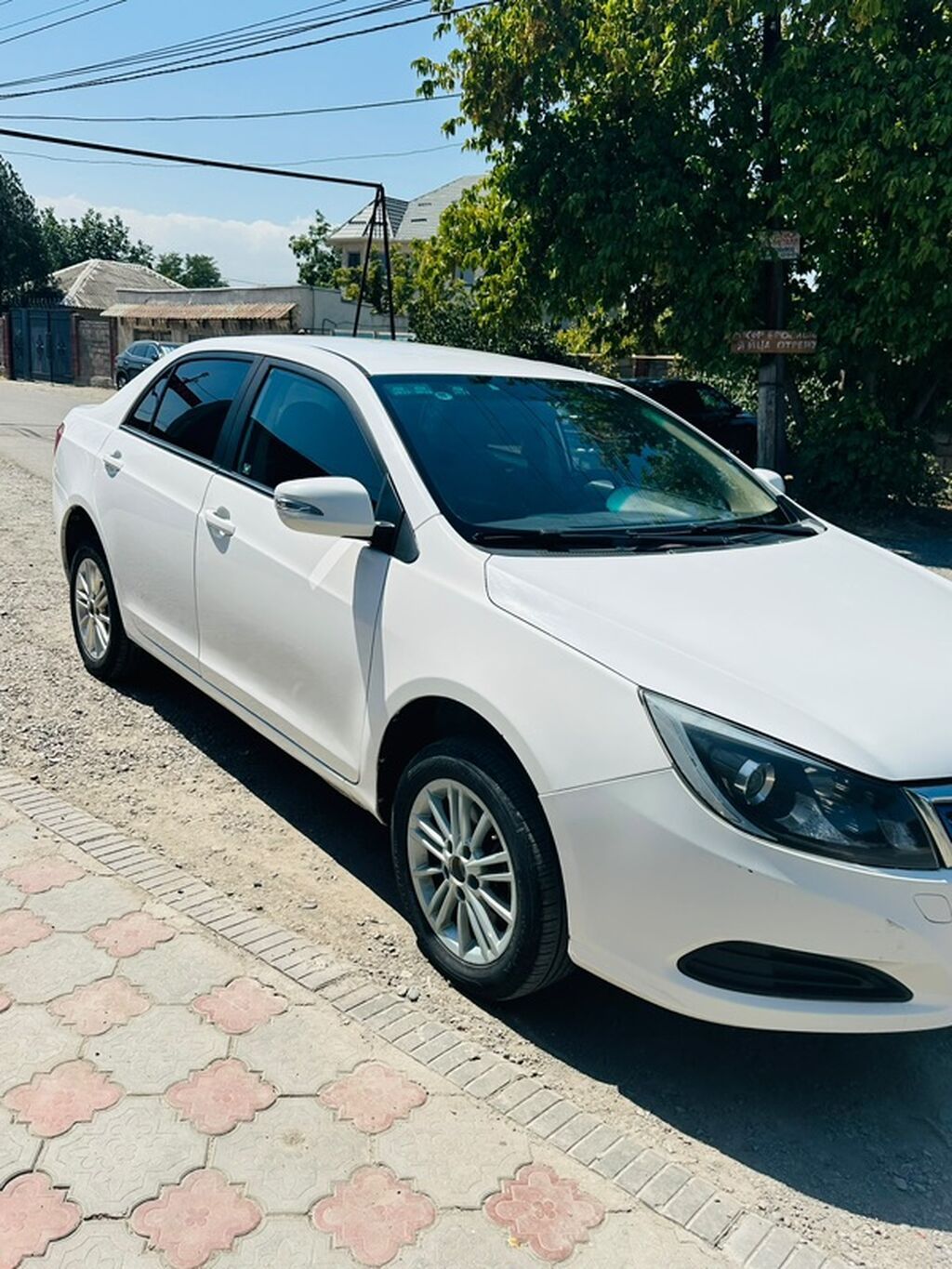 BYD E5: 2019 г., Автомат, Электромобиль, Седан: фото 3