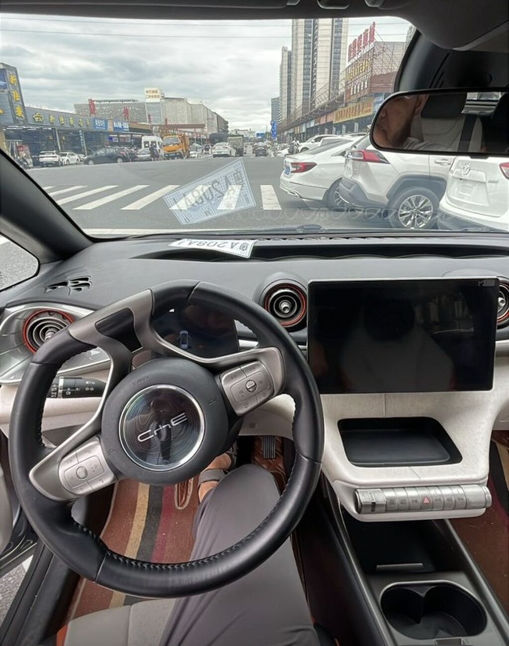 BYD Dolphin: 2022 г., Электромобиль, Хэтчбэк: фото 2