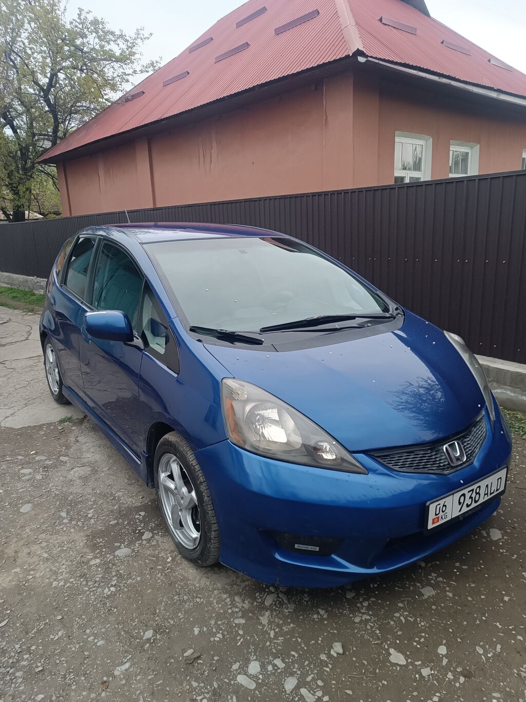 Honda Fit: 2009 г., 1.5 л, Автомат, Бензин, Хэтчбэк — фото 1