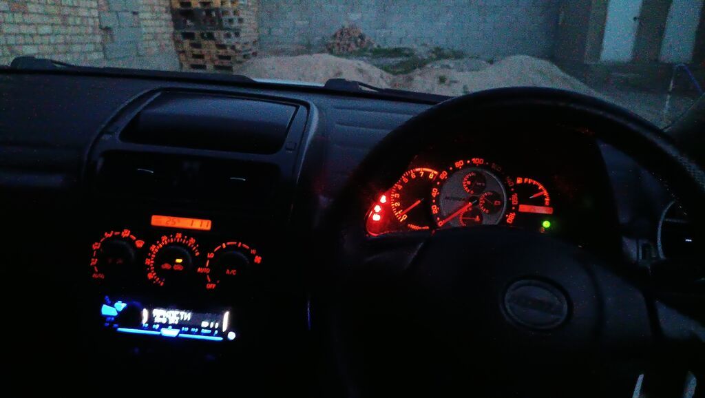 Toyota Altezza: 2003 г., 2 л, Автомат, Бензин, Седан: фото 6