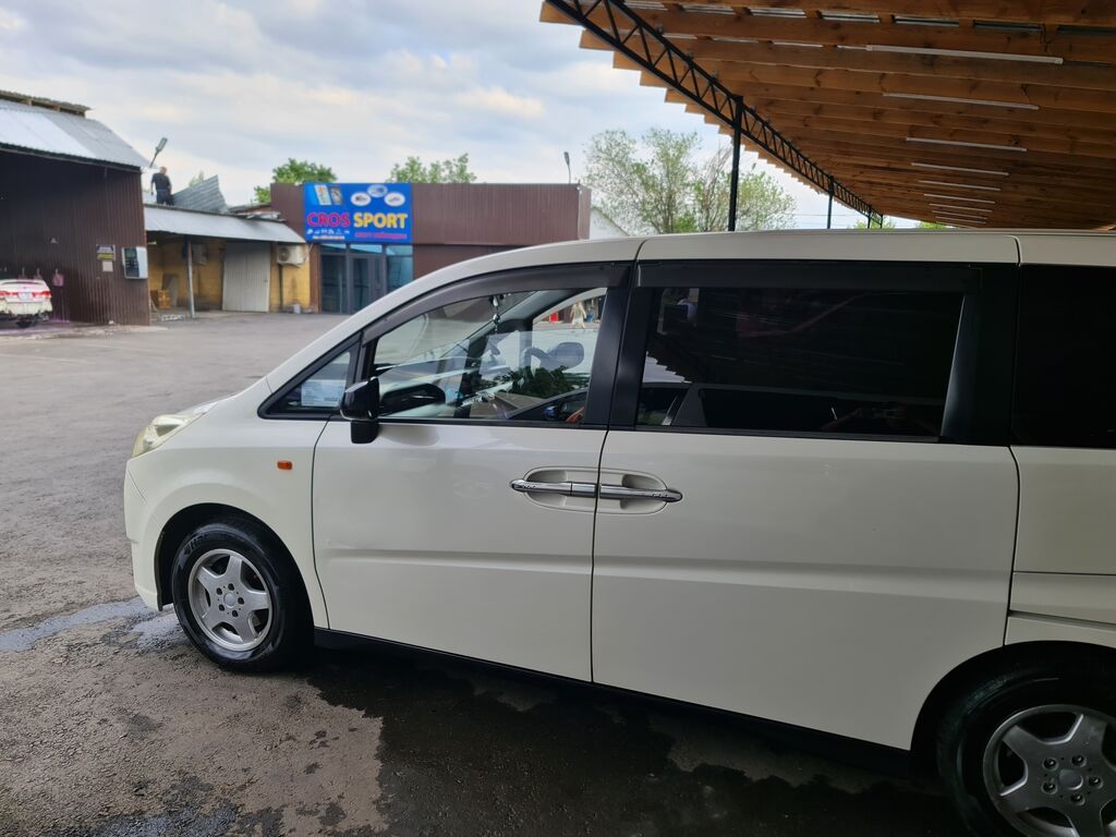 Honda Stepwgn: 2006 г., 2 л, Автомат, Бензин, Минивэн: фото 3