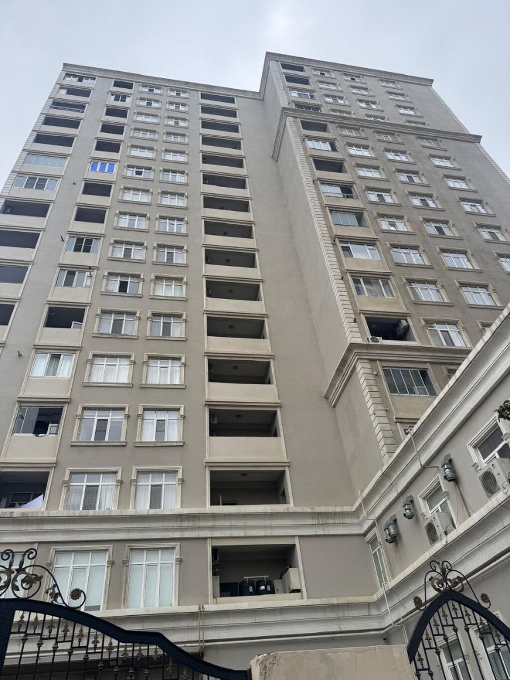 3 otaqlı, Yeni tikili, 87 kv. m
