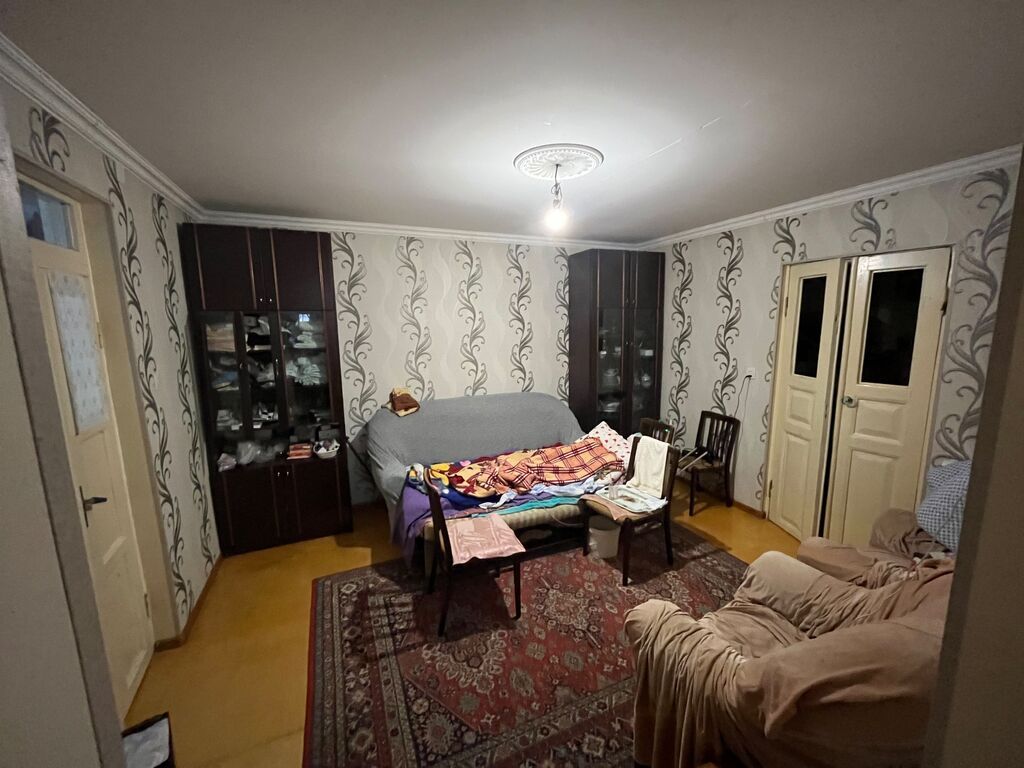 5 otaqlı, 130 kv. m, Orta təmir