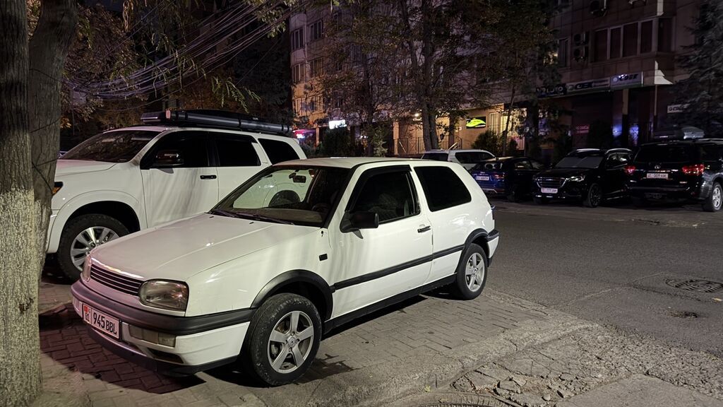 Volkswagen Golf: 1996 г., 1.8 л, Автомат, Бензин, Купе: фото 2