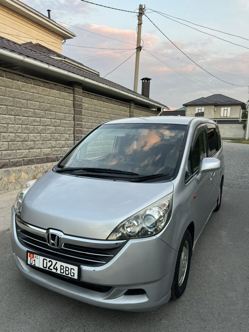 Honda Stepwgn: 2008 г., 2 л, Автомат, Бензин, Минивэн: фото 3