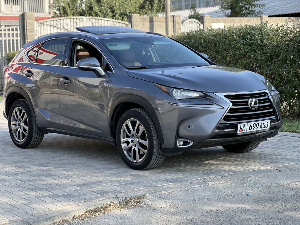 Lexus NX: 2015 г., 2 л, Автомат, Бензин, Кроссовер: фото 1