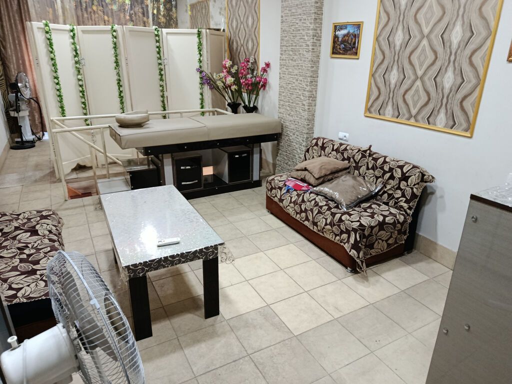 Azərİttifaqın 4 yolunda, sahəsi 40 kvadrat olan, binanın 2-ci