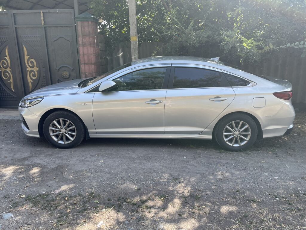 Hyundai Sonata: 2018 г., 2 л, Автомат, Бензин, Седан: фото 6