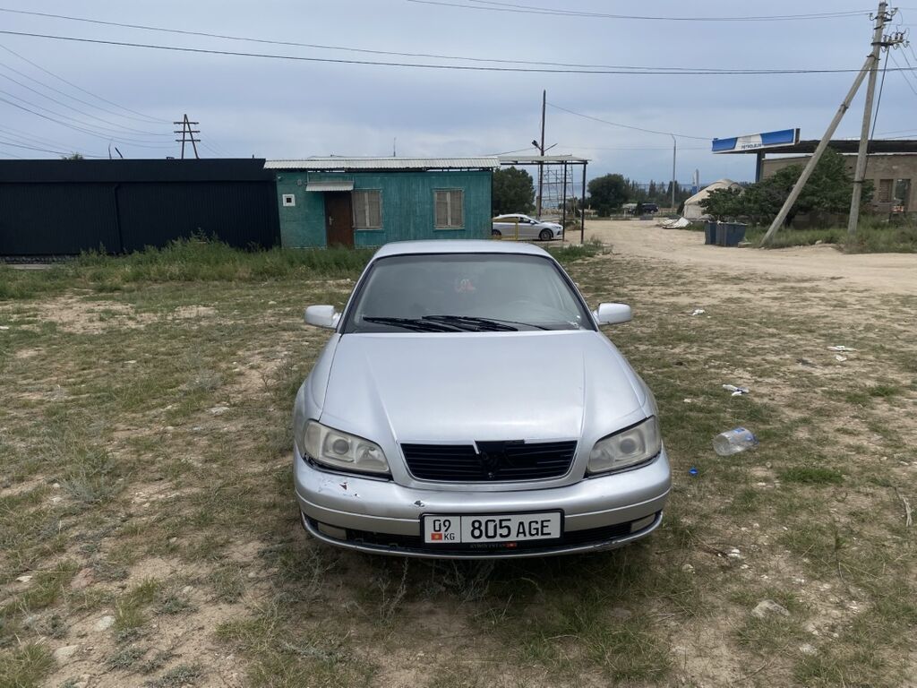 Opel Omega: 2003 г., 2.2 л, Механика, Бензин, Седан: фото 2