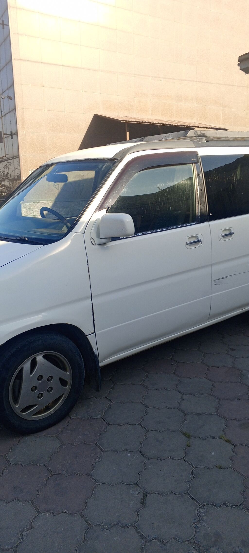 Honda Stepwgn: 2000 г., 2 л, Автомат, Газ, Минивэн: фото 5