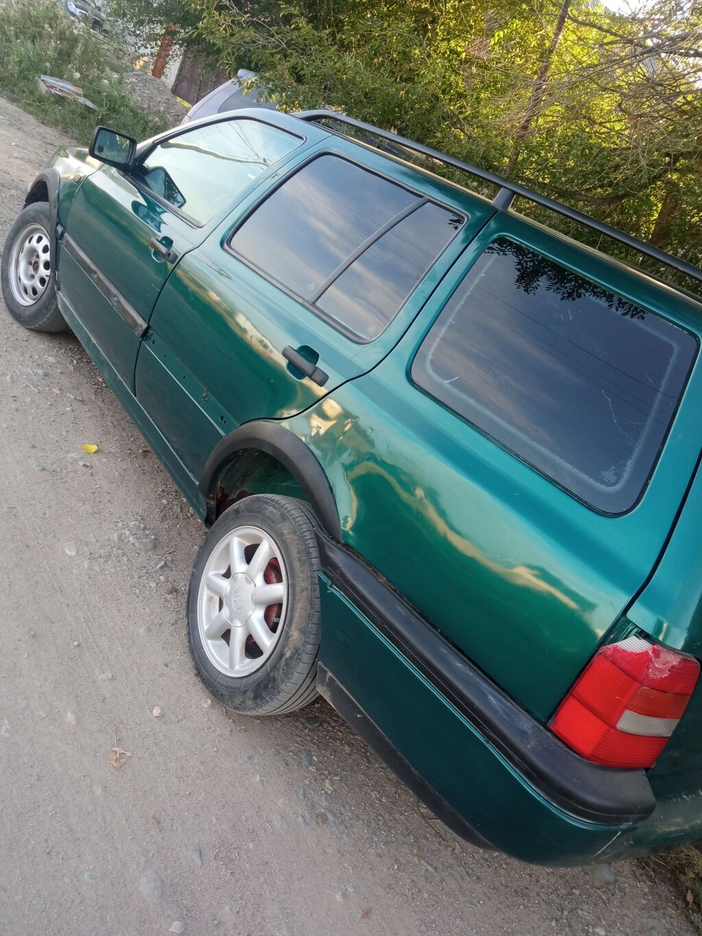 Volkswagen Golf: 1995 г., 1.8 л, Механика, Бензин, Универсал: фото 2