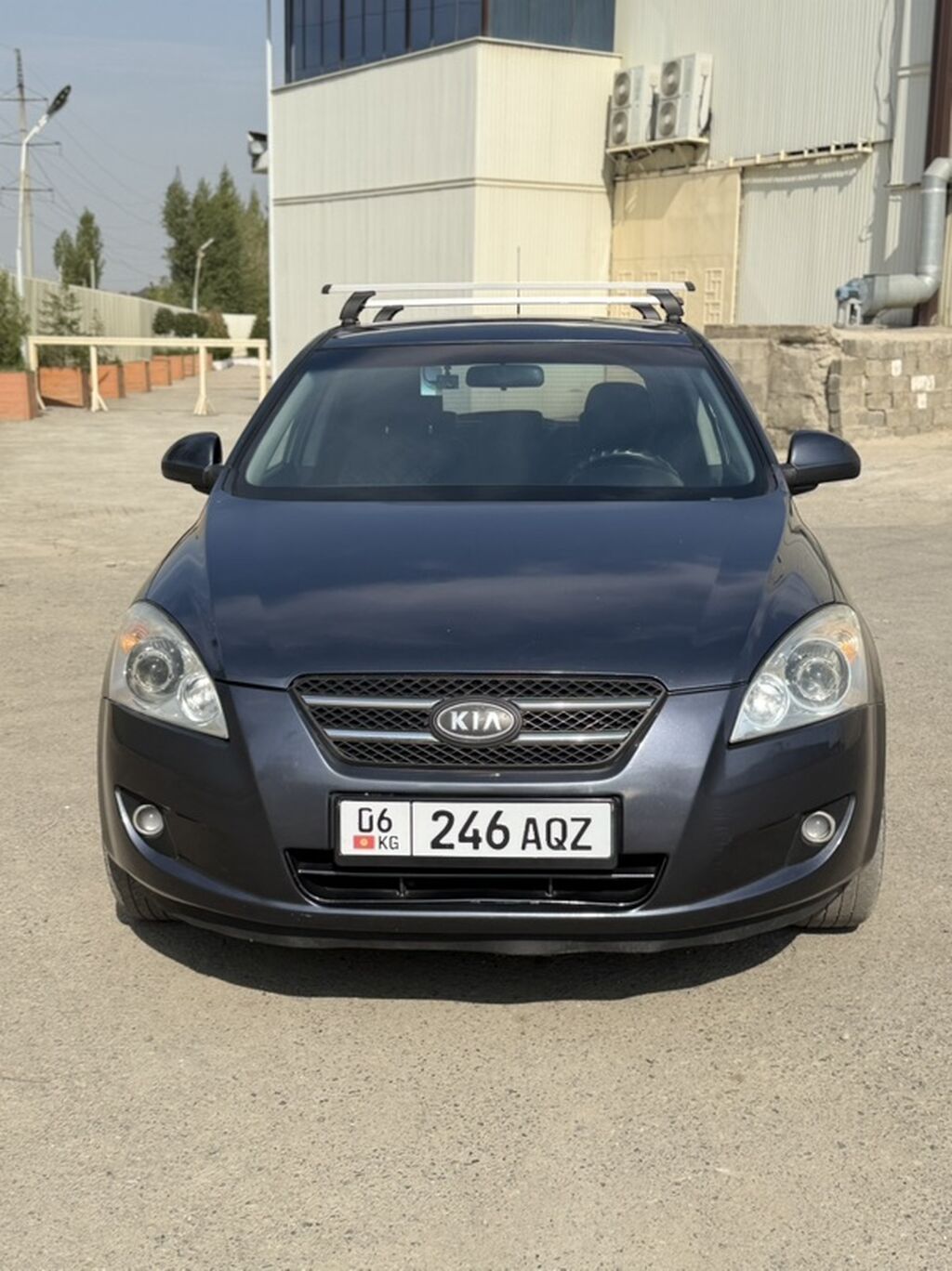 Kia Ceed: 2009 г., 1.6 л, Автомат, Газ, Хэтчбэк: фото 2