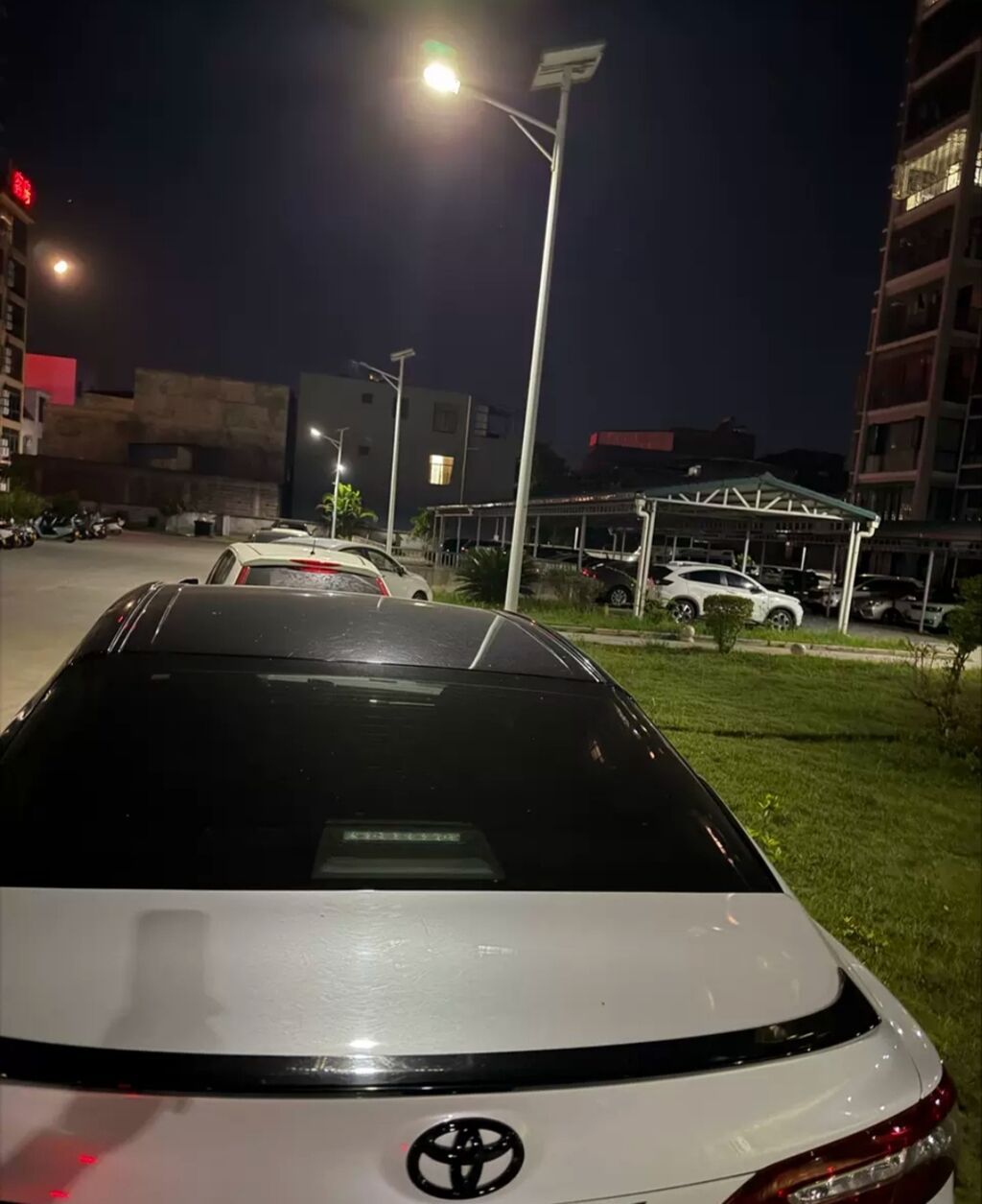 Набор эмблем и букв для Toyota Camry черный глянец (black gloss): фото 4
