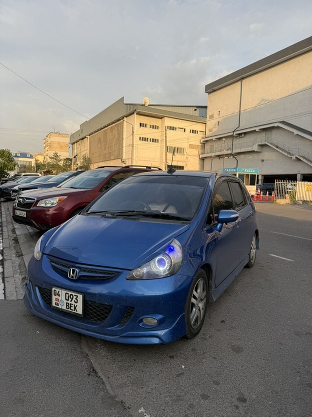 Honda Fit: 2003 г., 1.5 л, Автомат, Бензин, Хэтчбэк: фото 4