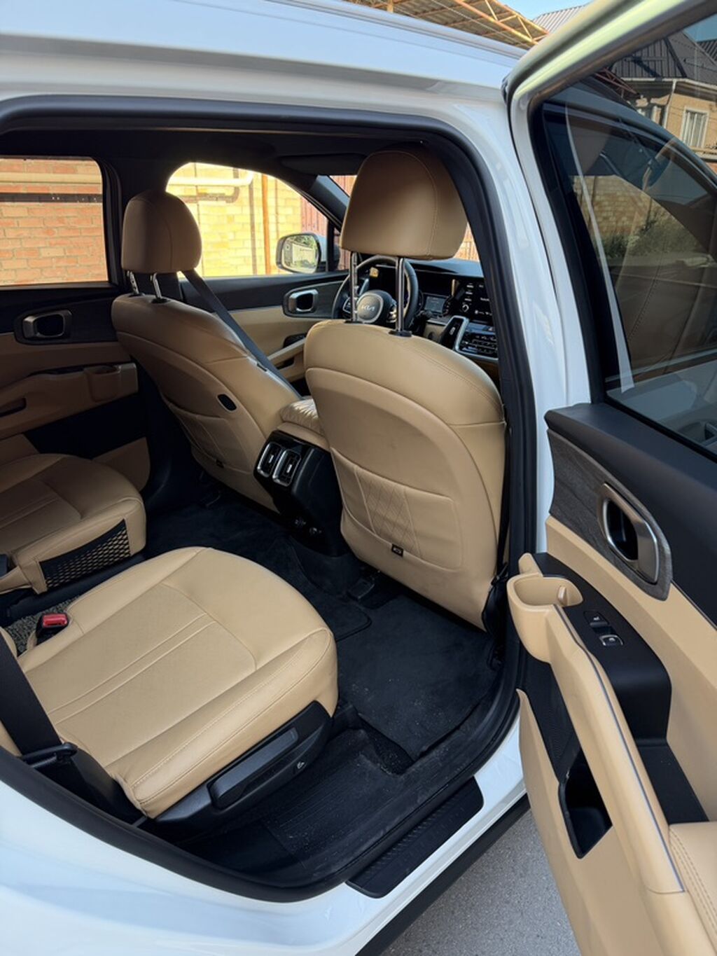 Kia Sorento: 2022 г., 1.6 л, Автомат, Гибрид, Кроссовер: фото 6