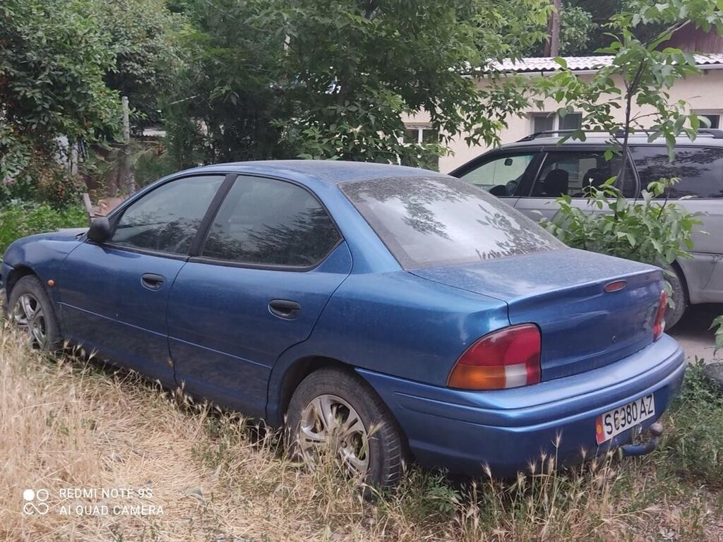 Chrysler Неон: 1995 г., Механика, Бензин, Седан: фото 2