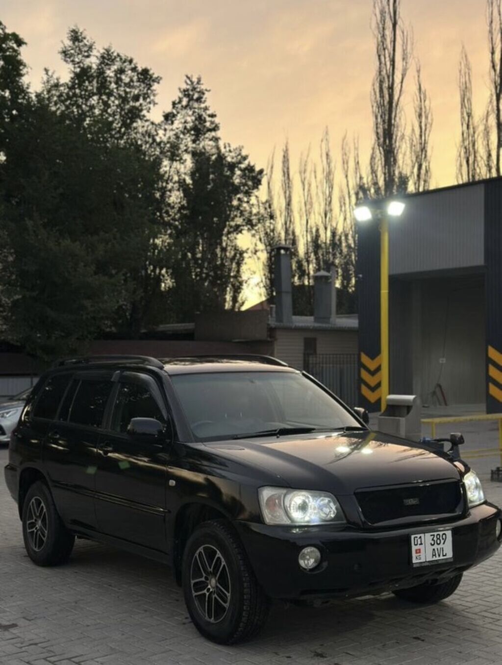 Toyota Highlander: 2001 г., 3 л, Автомат, Газ, Кроссовер — фото 1