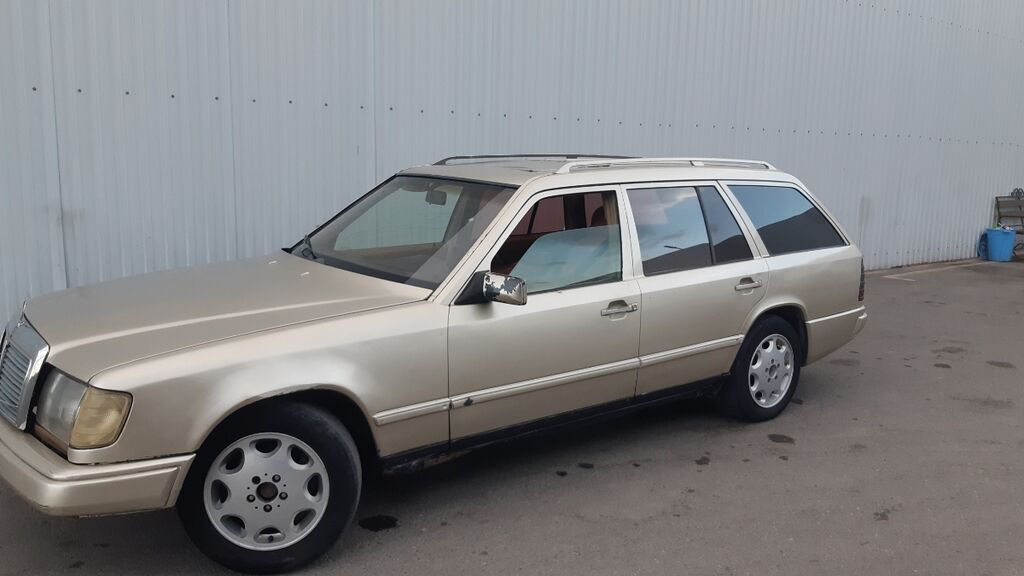 Mercedes-Benz W124: 1988 г., 2.3 л, Автомат, Бензин, Универсал: фото 3