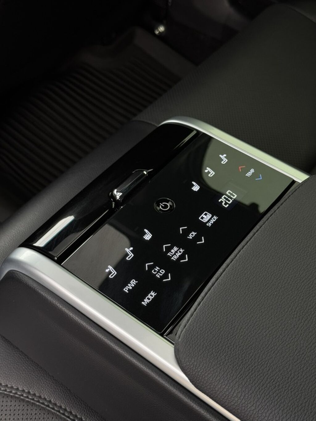 Toyota Camry: 2025 г., 2.5 л, Автомат, Гибрид, Седан: фото 6