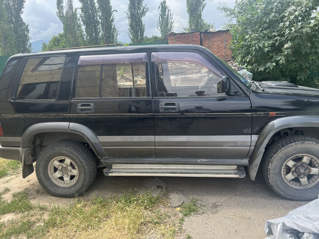 Isuzu Bighorn: 1995 г.: фото 3