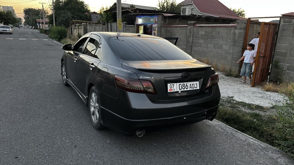 Toyota Camry: 2010 г., 2.5 л, Автомат, Бензин, Седан: фото 3