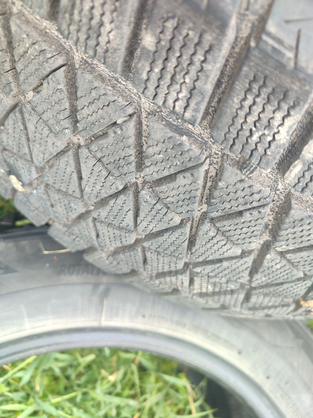 235/60 R18 Bridgestone Blizzak DM-V2 — зимние шины для кроссоверов и: фото 3