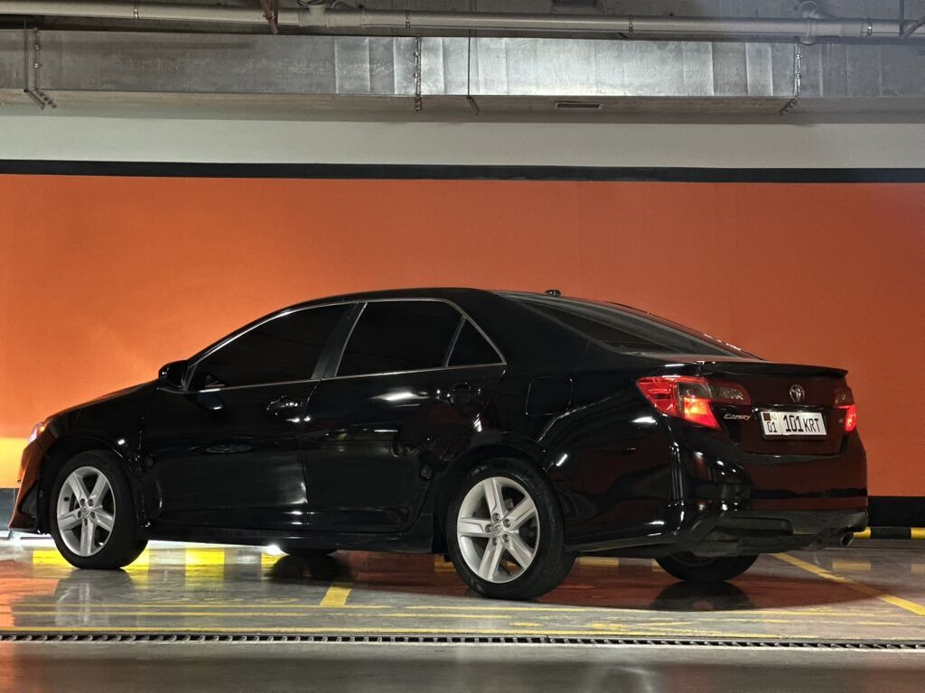 Toyota Camry: 2013 г., 2.5 л, Автомат, Бензин, Седан: фото 2