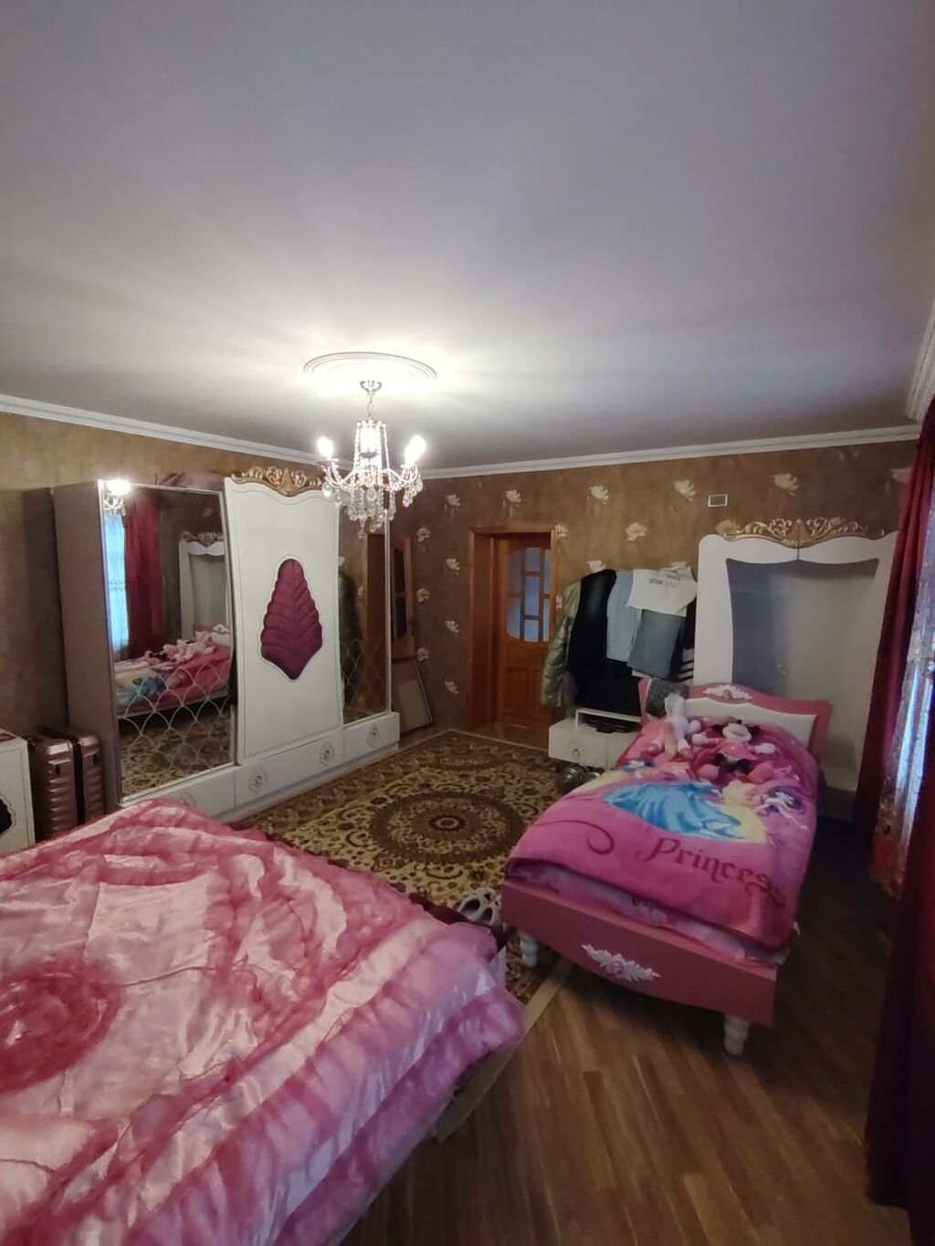 Sumqayıt, 4 otaqlı, Köhnə tikili, 93 kv. m