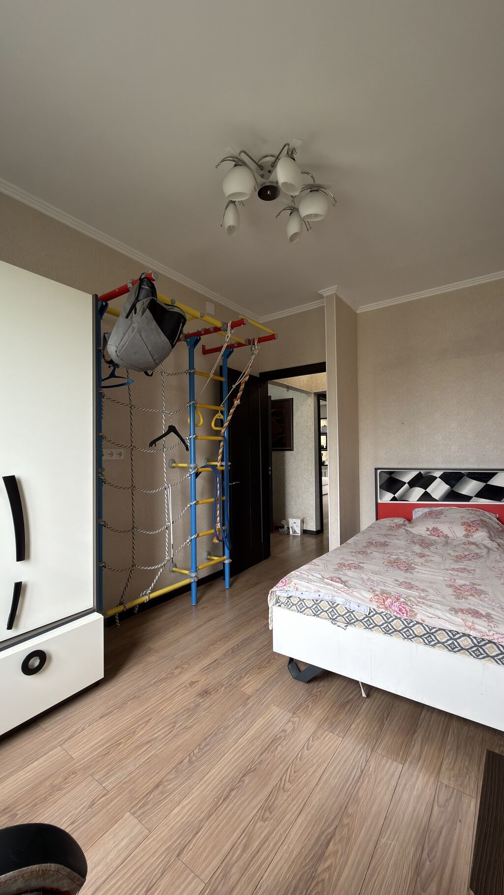 3 комнаты, 62 м², 105 серия, 1000 мелочей (Карпинка) 105 серия, 4 этаж, Евроремонт: фото 4