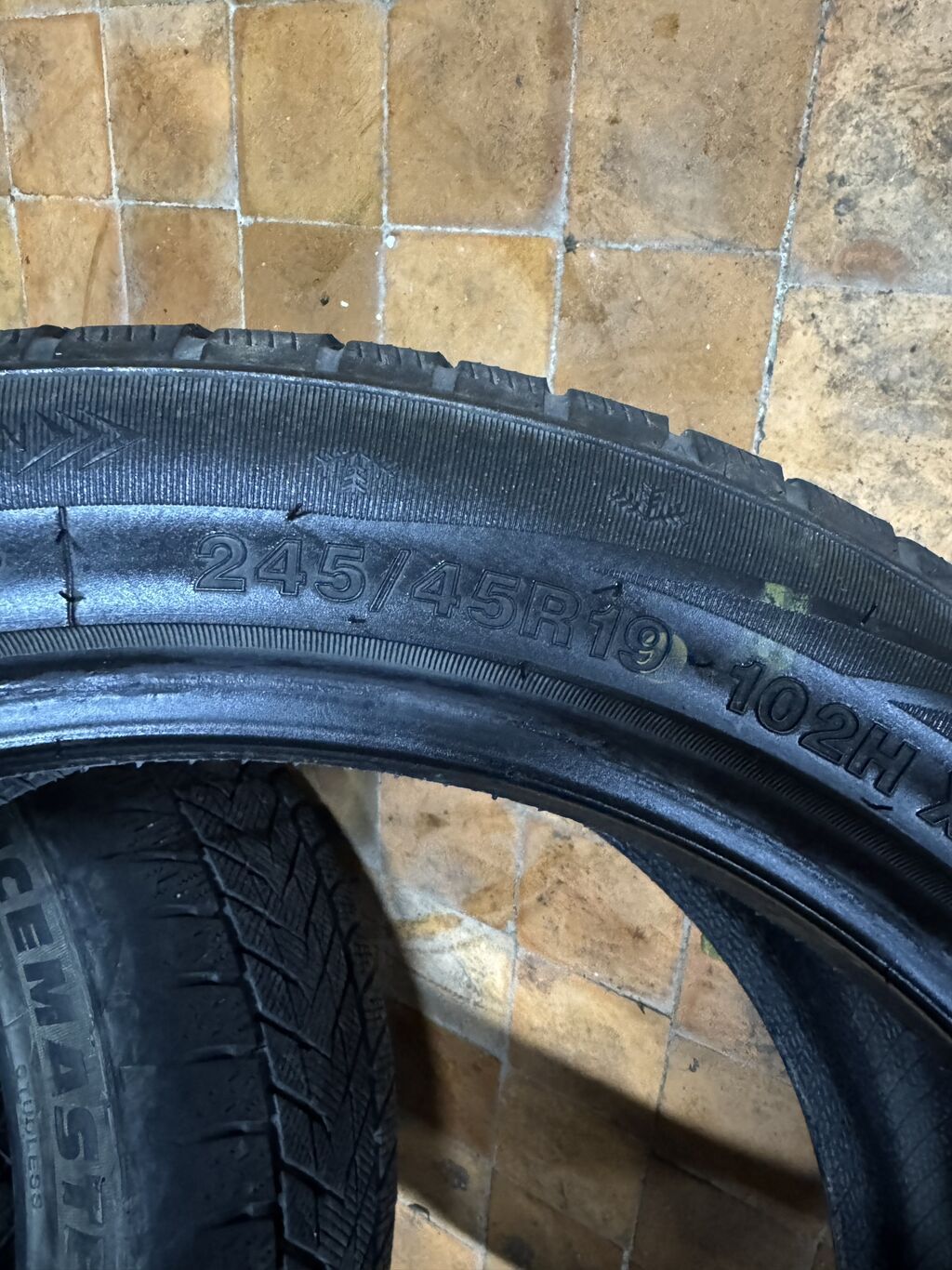 Колеса 245/45 R19, пара: фото 6