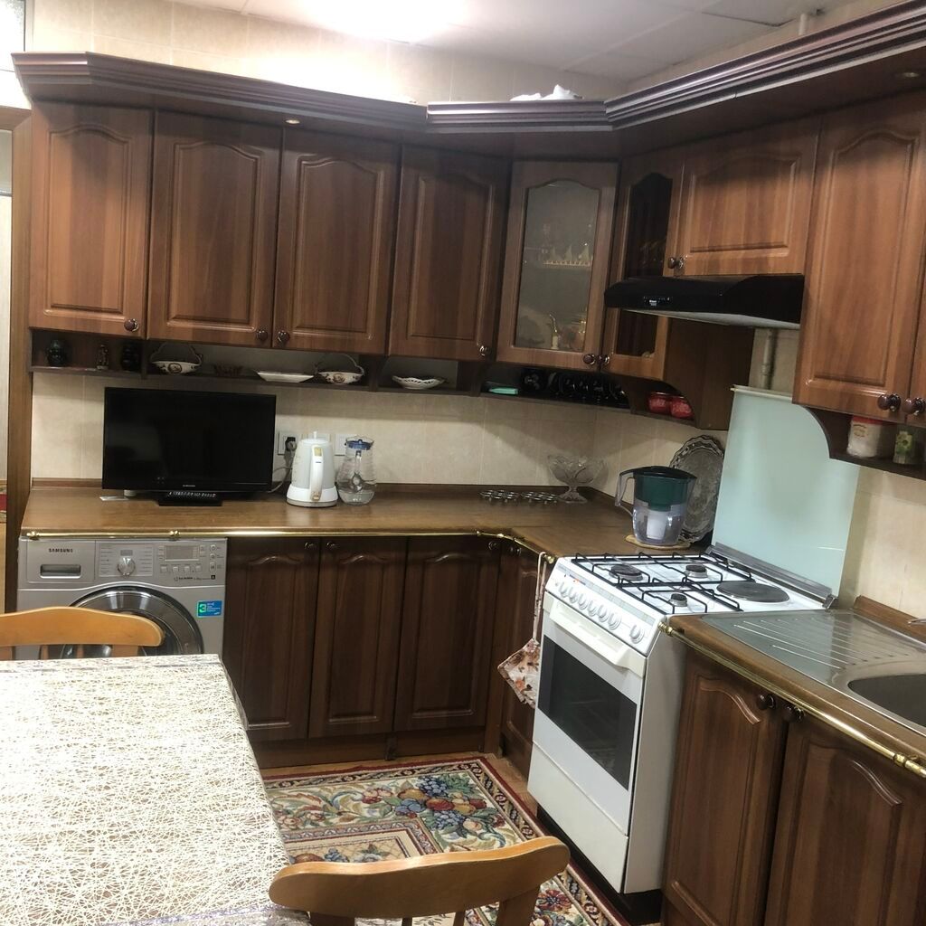 Qara Qarayevdə 4 otaqlı köhnə tikili mənzil satılır, 110 m², 285 000 AZN, şəkil 4 / 4