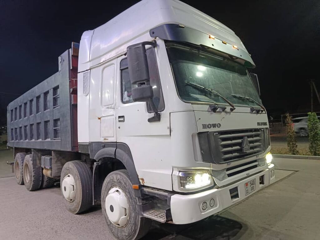 Самосвал HOWO Sinotruk 8x4 - Тип: тяжелый самосвал, колесная формула: фото 4