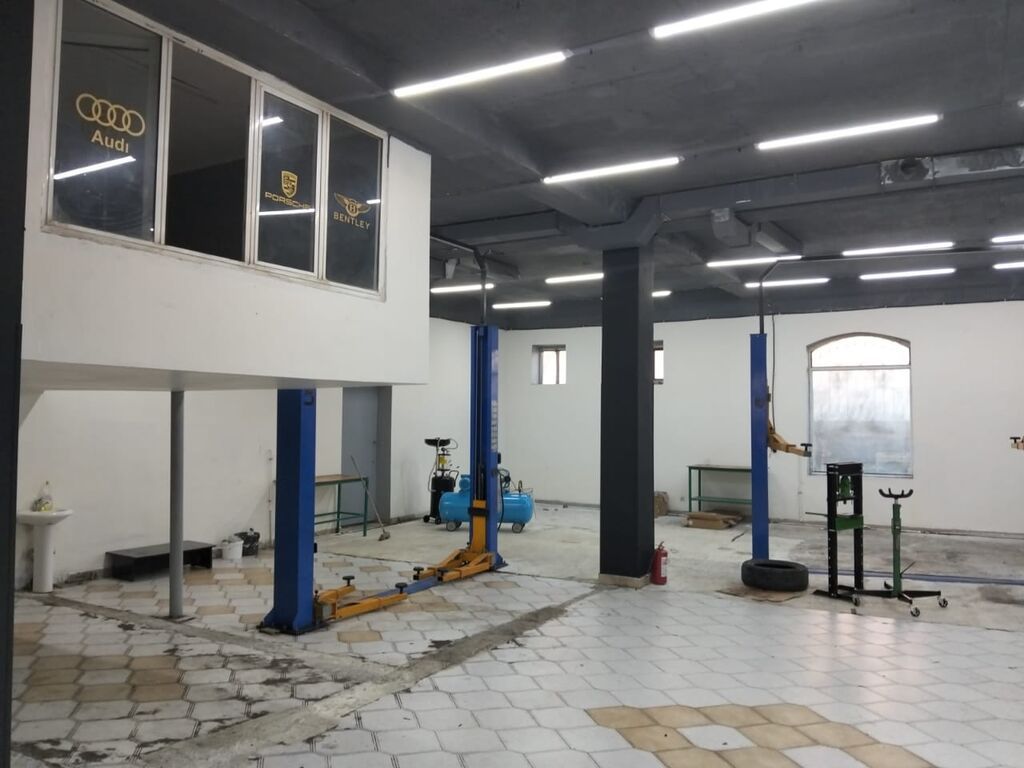 Avtoservis üçün tam təchizatlı obyekt - Geniş və işıqlı servis