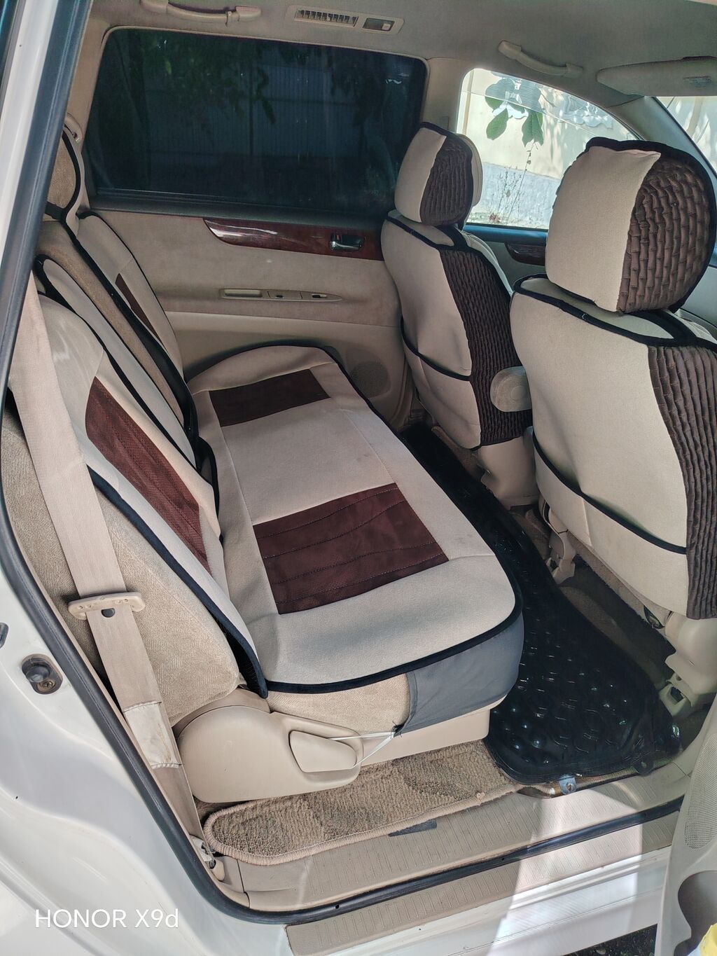Toyota Ipsum: 2003 г., 2.4 л, Автомат, Газ, Минивэн: фото 4