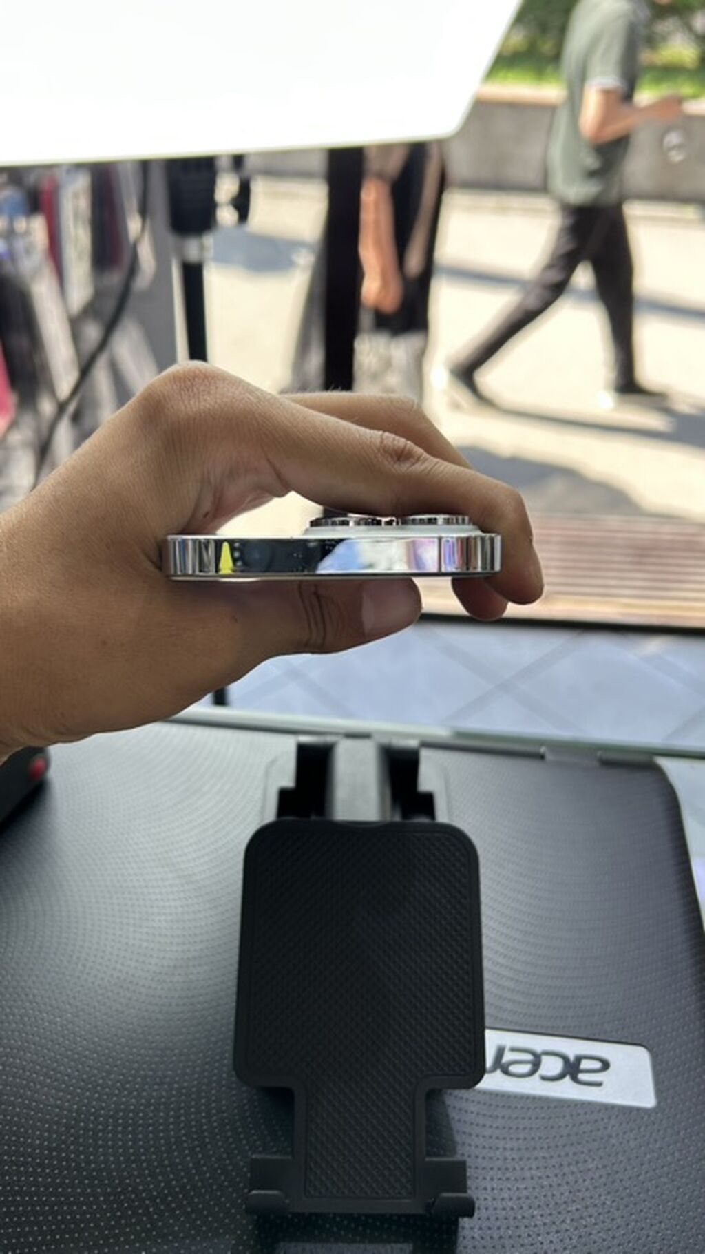 IPhone 14 Pro, Б/у, 128 ГБ, Серебристый, Защитное стекло, Чехол, 77 % — фото 7
