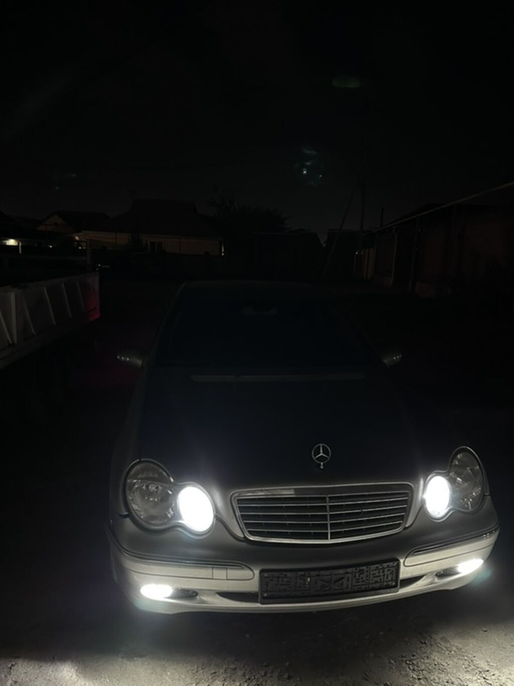 Mercedes-Benz C-Class: 2000 г., 3.2 л, Автомат, Бензин, Седан: фото 2