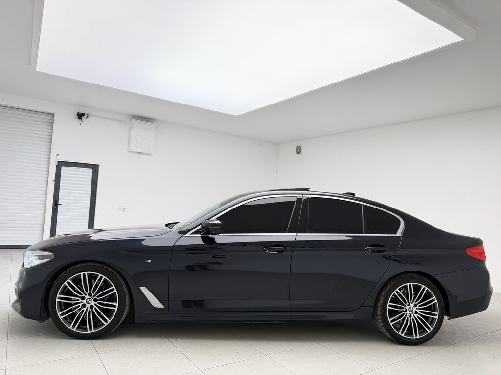 BMW 530: 2019 г., 2 л, Автомат, Бензин, Седан: фото 2