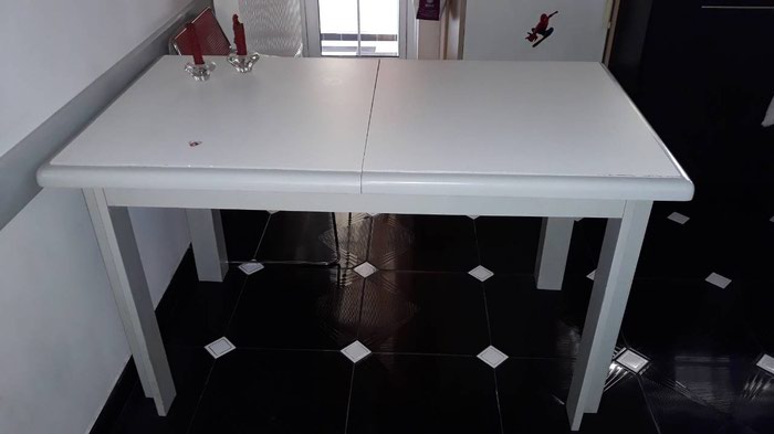 Τραπέζια: σε lalafo.gr σε Πειραιάς