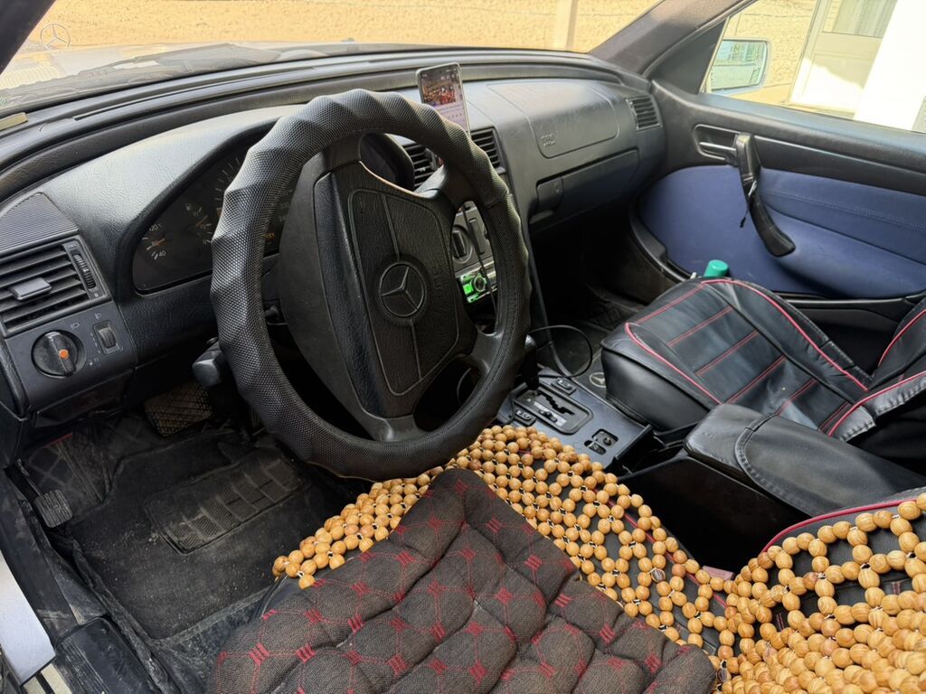 Mercedes-Benz C-Class: 1996 г., 2 л, Автомат, Бензин, Седан: фото 5