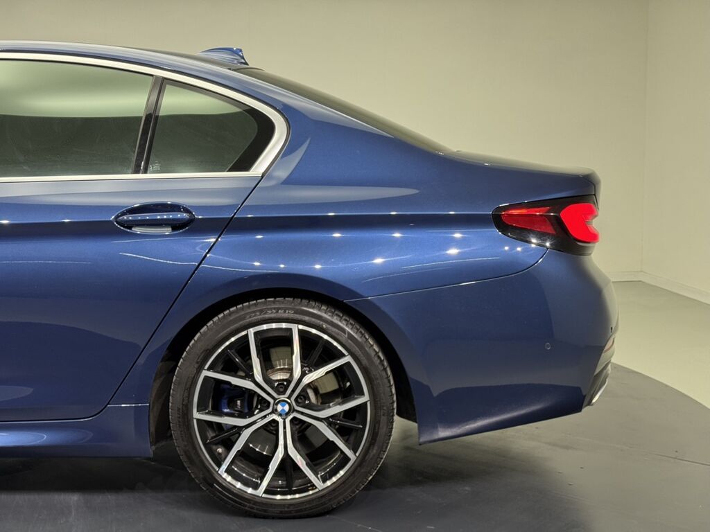 BMW 5 series: 2020 г., 2 л, Автомат, Бензин, Седан: фото 4