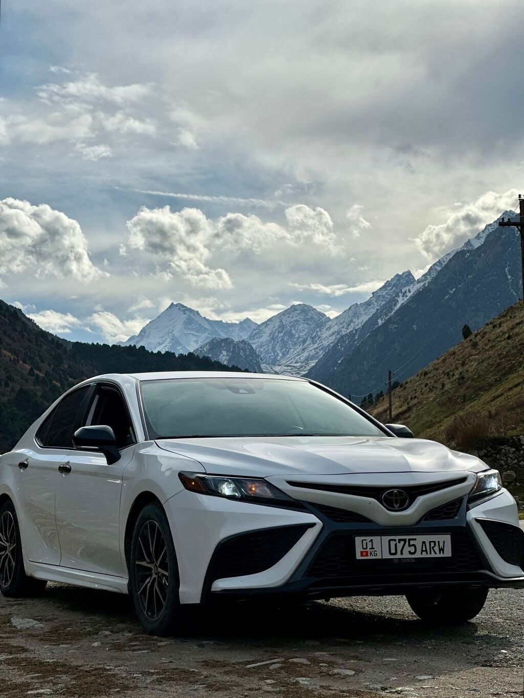 Прокат TOYOTA Camry 75 2022 года выпуска, обьем 2.5 бензин. Сдаются в: фото 4