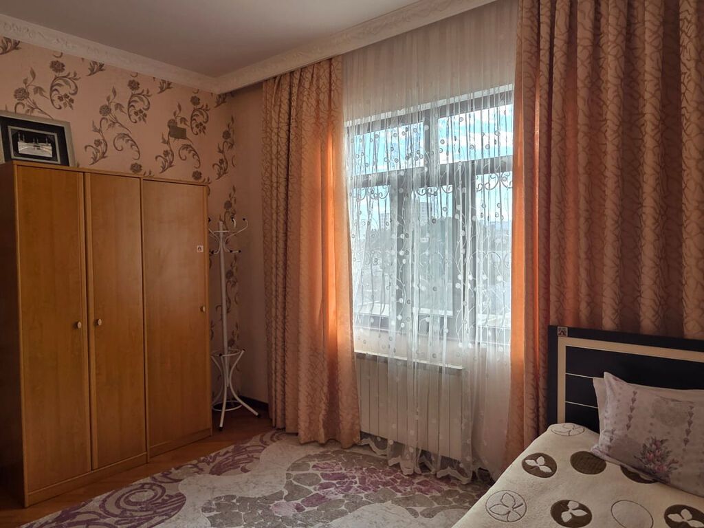 ✨ Bakıxanov Qəsəbəsində Obyekt Təyinatlı 3 Mərtəbəli, 9 Otaqlı Həyət