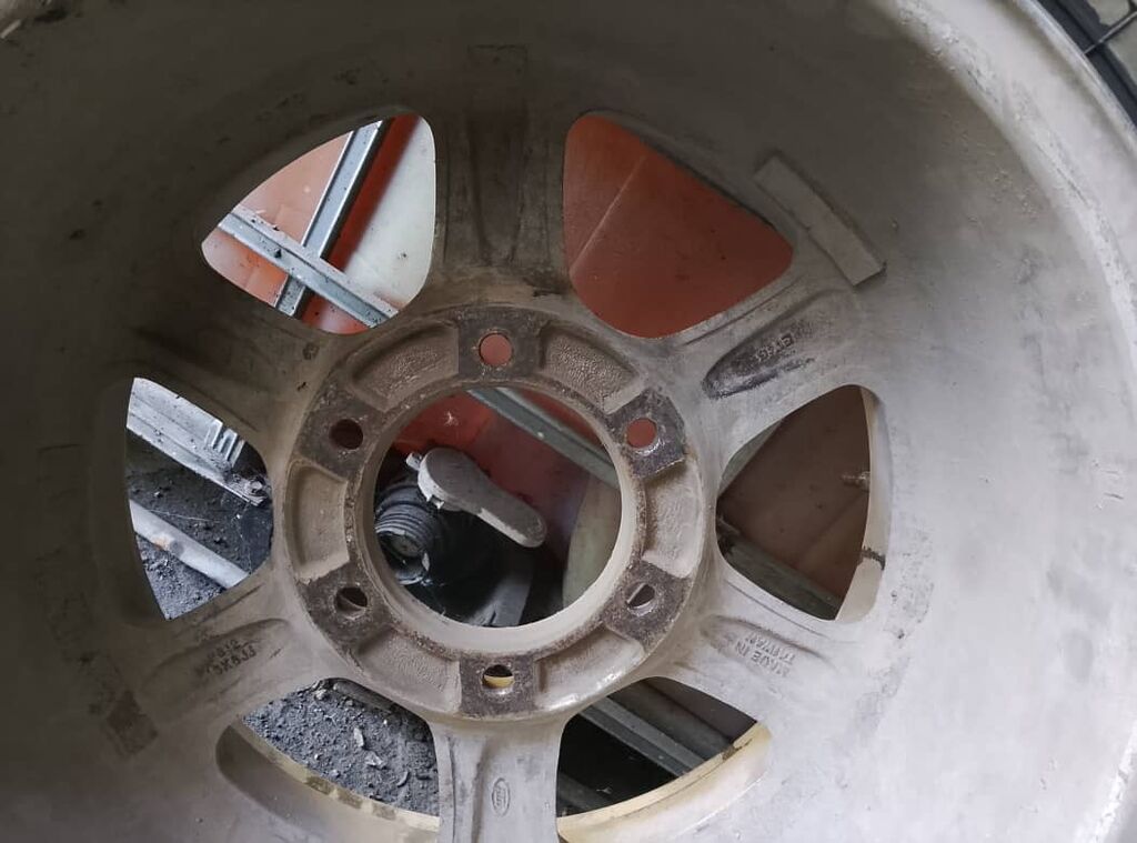 Колеса в сборе 245 / 70 / R 16, Всесезонная, Б/у, Комплект, Внедорожные (АТ/МТ), отверстий - 6: фото 2