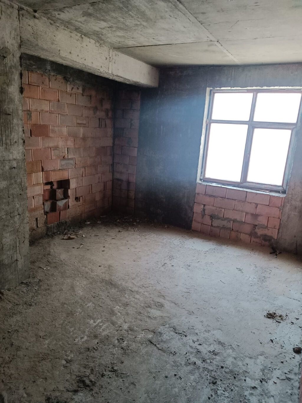 4 otaqlı, Yeni tikili, m. 20 Yanvar, 186 kv. m